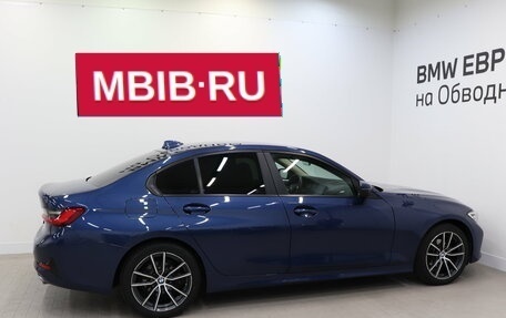 BMW 3 серия, 2021 год, 3 390 000 рублей, 6 фотография