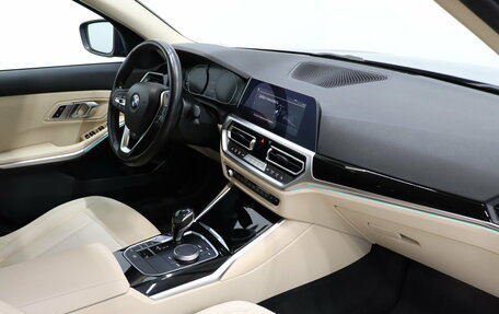BMW 3 серия, 2021 год, 3 390 000 рублей, 18 фотография