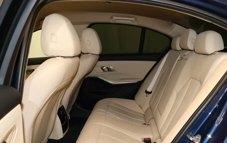 BMW 3 серия, 2021 год, 3 390 000 рублей, 27 фотография