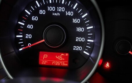 KIA Rio III рестайлинг, 2015 год, 995 000 рублей, 9 фотография