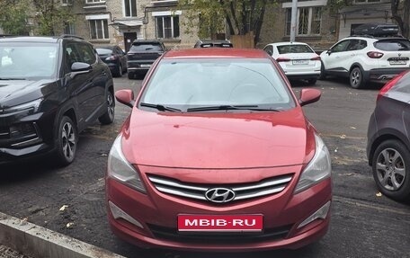 Hyundai Solaris II рестайлинг, 2015 год, 795 000 рублей, 1 фотография