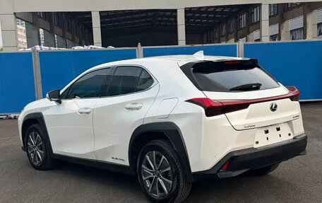 Lexus UX I, 2022 год, 6 фотография