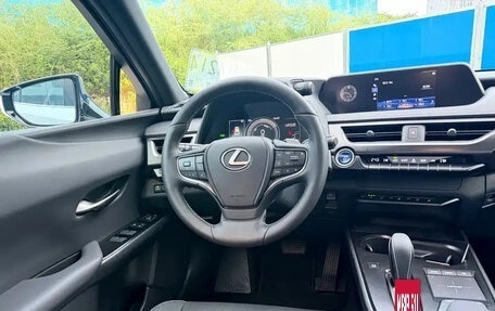 Lexus UX I, 2022 год, 8 фотография