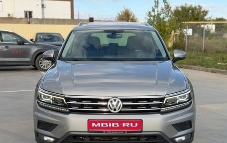 Volkswagen Tiguan II, 2018 год, 2 500 000 рублей, 2 фотография