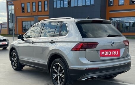Volkswagen Tiguan II, 2018 год, 2 500 000 рублей, 5 фотография