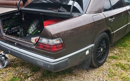 Mercedes-Benz W124, 1986 год, 620 000 рублей, 3 фотография