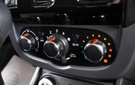 Renault Duster I рестайлинг, 2016 год, 1 100 000 рублей, 16 фотография