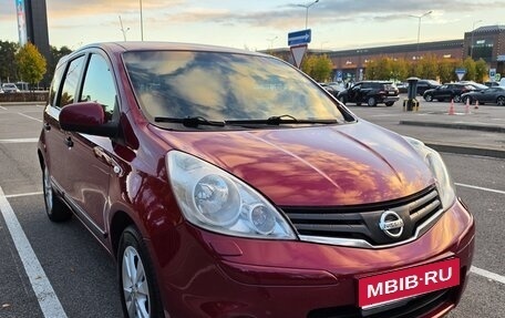 Nissan Note II рестайлинг, 2010 год, 700 000 рублей, 1 фотография