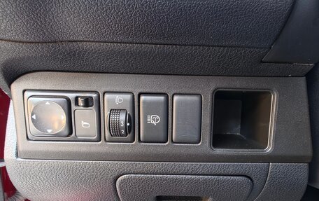 Nissan Note II рестайлинг, 2010 год, 700 000 рублей, 13 фотография