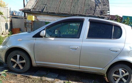 Toyota Vitz, 2003 год, 300 000 рублей, 2 фотография