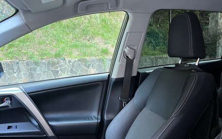 Toyota RAV4, 2014 год, 1 990 000 рублей, 17 фотография