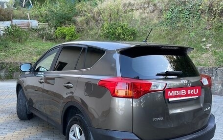 Toyota RAV4, 2014 год, 1 990 000 рублей, 8 фотография