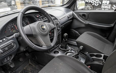Chevrolet Niva I рестайлинг, 2014 год, 554 800 рублей, 5 фотография