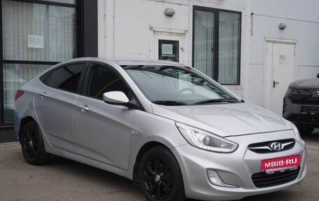 Hyundai Solaris II рестайлинг, 2013 год, 720 000 рублей, 3 фотография