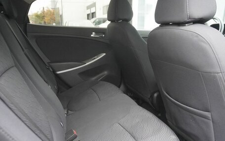 Hyundai Solaris II рестайлинг, 2013 год, 720 000 рублей, 10 фотография