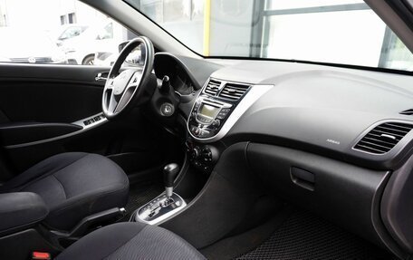 Hyundai Solaris II рестайлинг, 2013 год, 720 000 рублей, 11 фотография