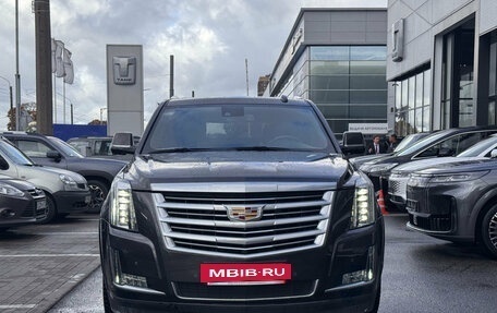 Cadillac Escalade IV, 2016 год, 3 499 000 рублей, 2 фотография