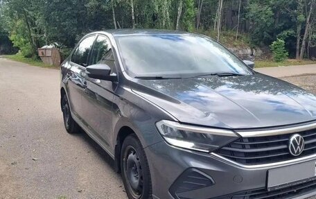 Volkswagen Polo VI (EU Market), 2021 год, 1 300 000 рублей, 2 фотография