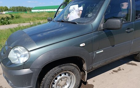 Chevrolet Niva I рестайлинг, 2012 год, 350 000 рублей, 5 фотография