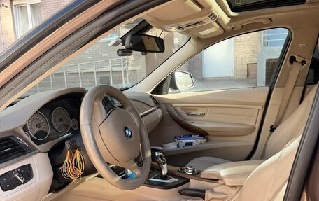 BMW 3 серия, 2013 год, 1 600 000 рублей, 13 фотография