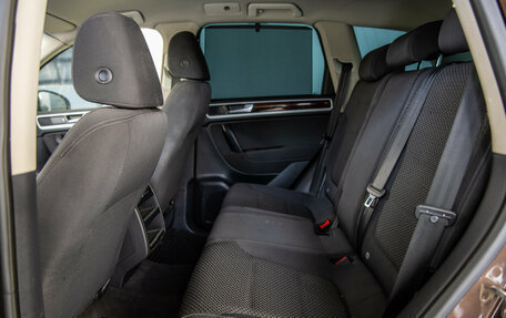 Volkswagen Touareg III, 2013 год, 2 950 000 рублей, 21 фотография