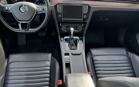 Volkswagen Passat B8 рестайлинг, 2016 год, 2 000 000 рублей, 13 фотография