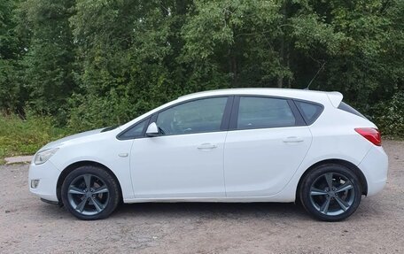Opel Astra J, 2011 год, 550 000 рублей, 7 фотография
