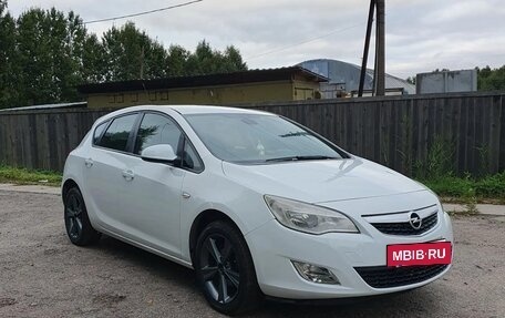Opel Astra J, 2011 год, 550 000 рублей, 3 фотография