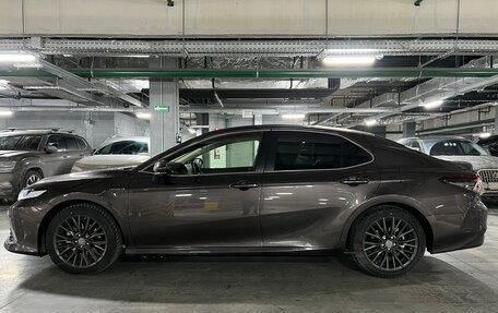 Toyota Camry, 2022 год, 2 850 000 рублей, 4 фотография