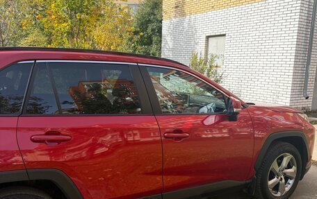 Toyota RAV4, 2021 год, 3 100 000 рублей, 13 фотография