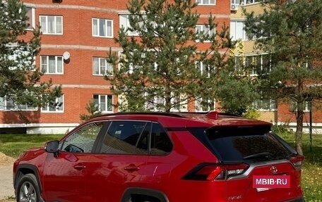 Toyota RAV4, 2021 год, 3 100 000 рублей, 7 фотография