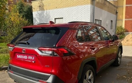 Toyota RAV4, 2021 год, 3 100 000 рублей, 12 фотография