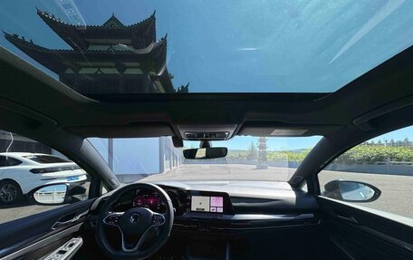 Volkswagen Golf VIII, 2022 год, 2 270 000 рублей, 12 фотография
