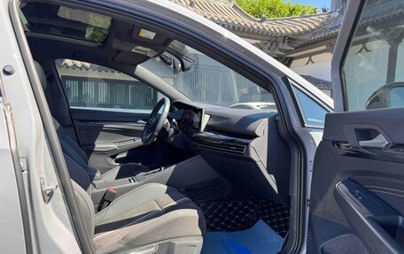 Volkswagen Golf VIII, 2022 год, 2 270 000 рублей, 17 фотография