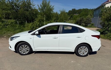 Hyundai Solaris II рестайлинг, 2017 год, 965 000 рублей, 2 фотография