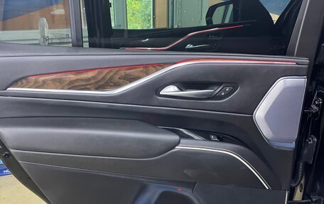 Cadillac Escalade V, 2023 год, 14 500 000 рублей, 22 фотография