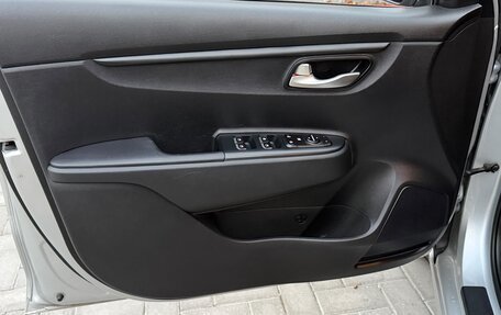 KIA Rio IV, 2020 год, 1 695 000 рублей, 8 фотография