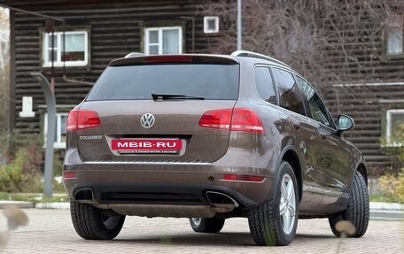 Volkswagen Touareg III, 2011 год, 1 570 000 рублей, 5 фотография
