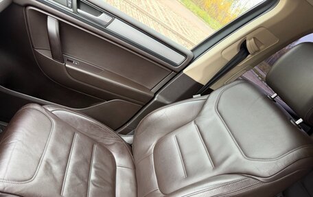 Volkswagen Touareg III, 2011 год, 1 570 000 рублей, 20 фотография