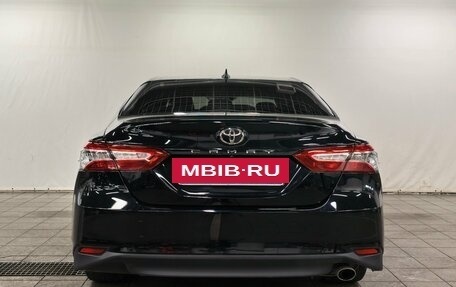 Toyota Camry, 2019 год, 2 390 000 рублей, 6 фотография