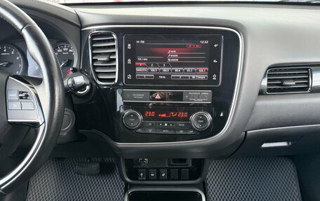 Mitsubishi Outlander III рестайлинг 3, 2019 год, 2 239 000 рублей, 7 фотография