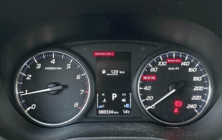 Mitsubishi Outlander III рестайлинг 3, 2019 год, 2 239 000 рублей, 9 фотография