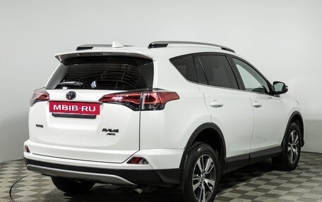 Toyota RAV4, 2018 год, 1 949 700 рублей, 5 фотография