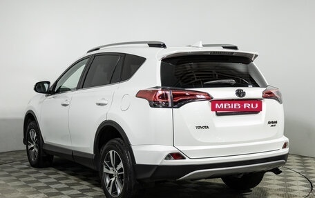 Toyota RAV4, 2018 год, 1 949 700 рублей, 7 фотография