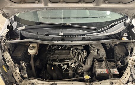 Toyota Noah III, 2010 год, 990 000 рублей, 6 фотография
