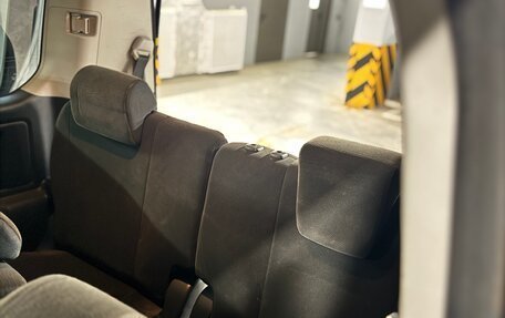 Toyota Noah III, 2010 год, 990 000 рублей, 21 фотография