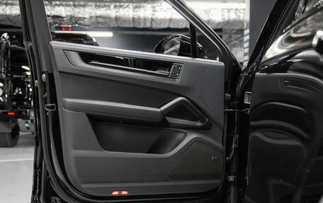 Porsche Cayenne III, 2026 год, 16 550 000 рублей, 18 фотография