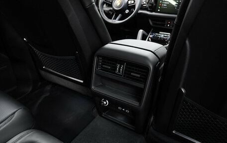 Porsche Cayenne III, 2026 год, 16 550 000 рублей, 17 фотография