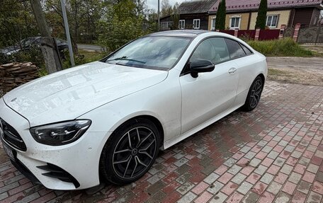 Mercedes-Benz E-Класс, 2021 год, 7 500 000 рублей, 4 фотография