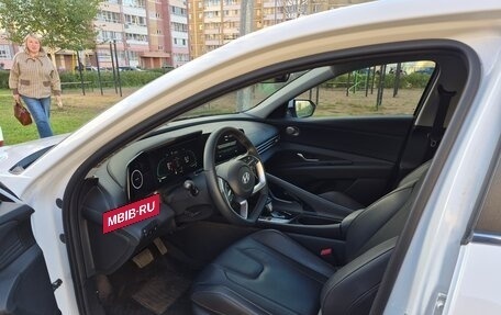 Hyundai Elantra, 2023 год, 2 099 000 рублей, 6 фотография